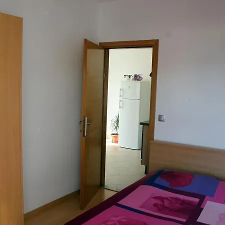 Apartment Mia Sea View
